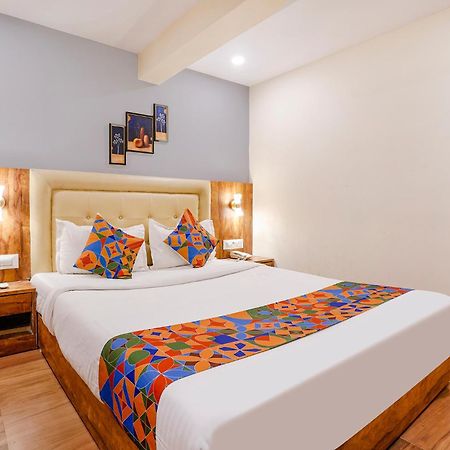 Fabhotel Grand Prime Nr Nesco Hotel Mumbai Exterior photo
